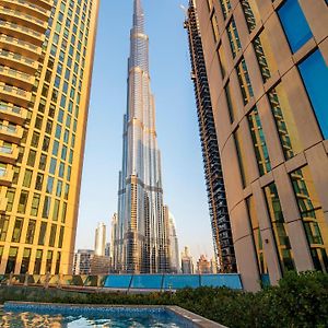 Walk To Dubai Mall 2Br With Skyline View Pool